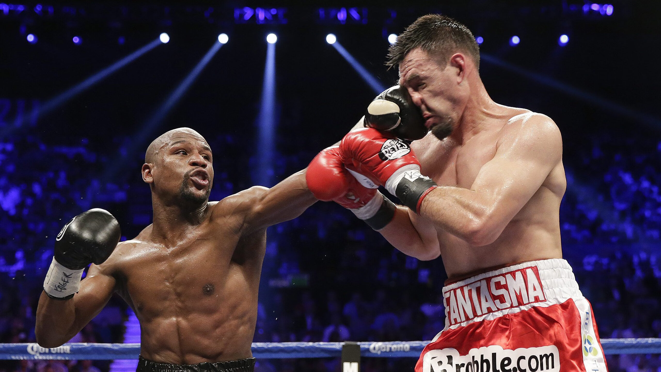 马刺末节带走广厦队，拉文攻防两端统治赛场