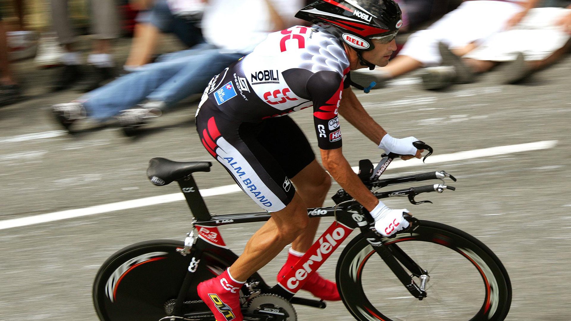 字母哥大场面先生,骑士提前终结悬念掘金,NBA季后赛的变奏与宿命