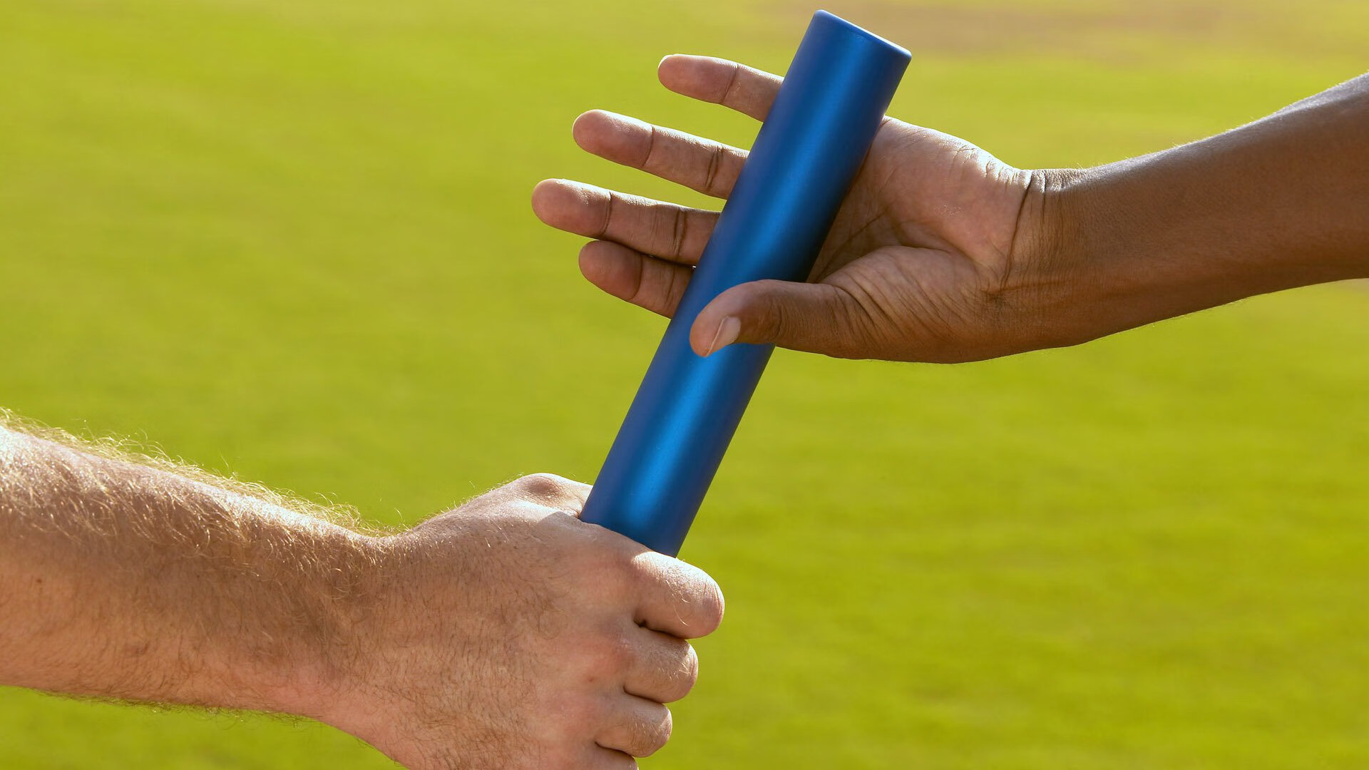 美加墨世界杯之夜，爱德华兹关键制胜，篮球新王加冕